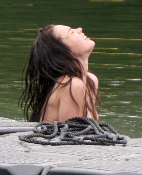EXCLUSIVE: Megan Fox Gets Naked on Jennifers Body in BC (USA and OZ only) EXCLUSIVE: Megan Fox Gets Naked on Jennifers Body in BC (USA and OZ only)