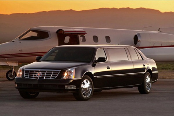 Cadillac DTS Executive Limousine